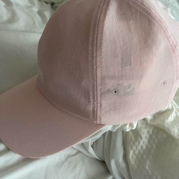 lululemon cap - Picture 2 of 3